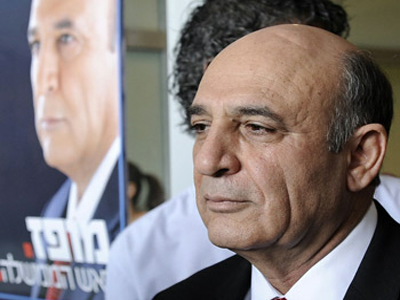 «Η Δύση πρέπει να επιβάλλει σκληρές κυρώσεις στο Ιράν»